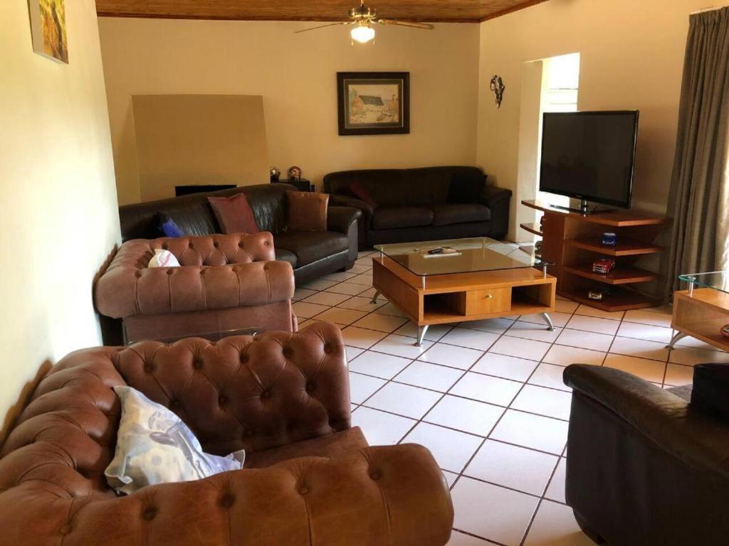 Villa 46 Welgevonden In Dinokeng *