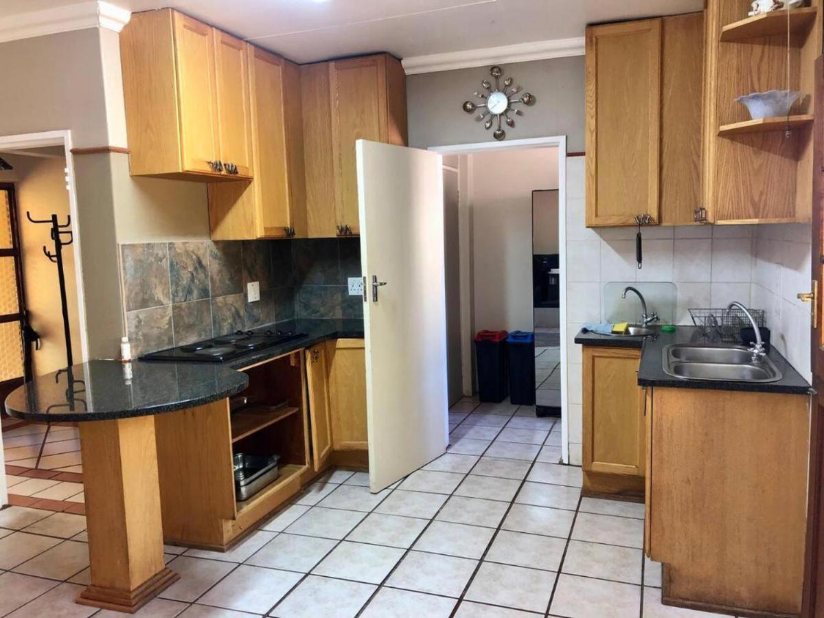 46 Welgevonden In Dinokeng Villa Hammanskraal